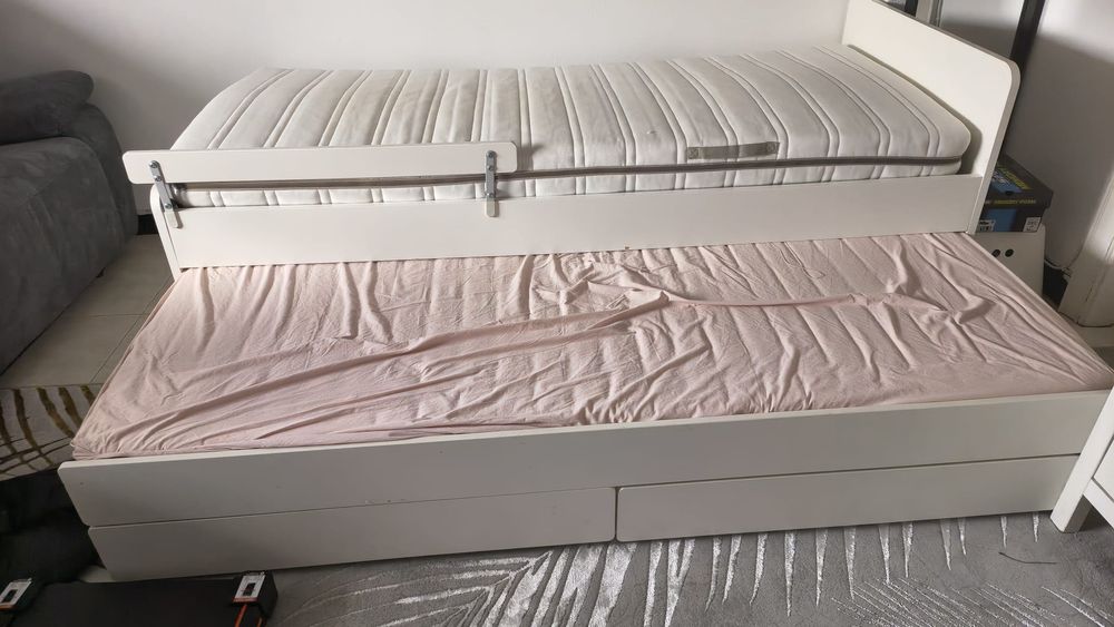 Cama IKEA SLÄKT com cama extra, gavetas e 2 colchões