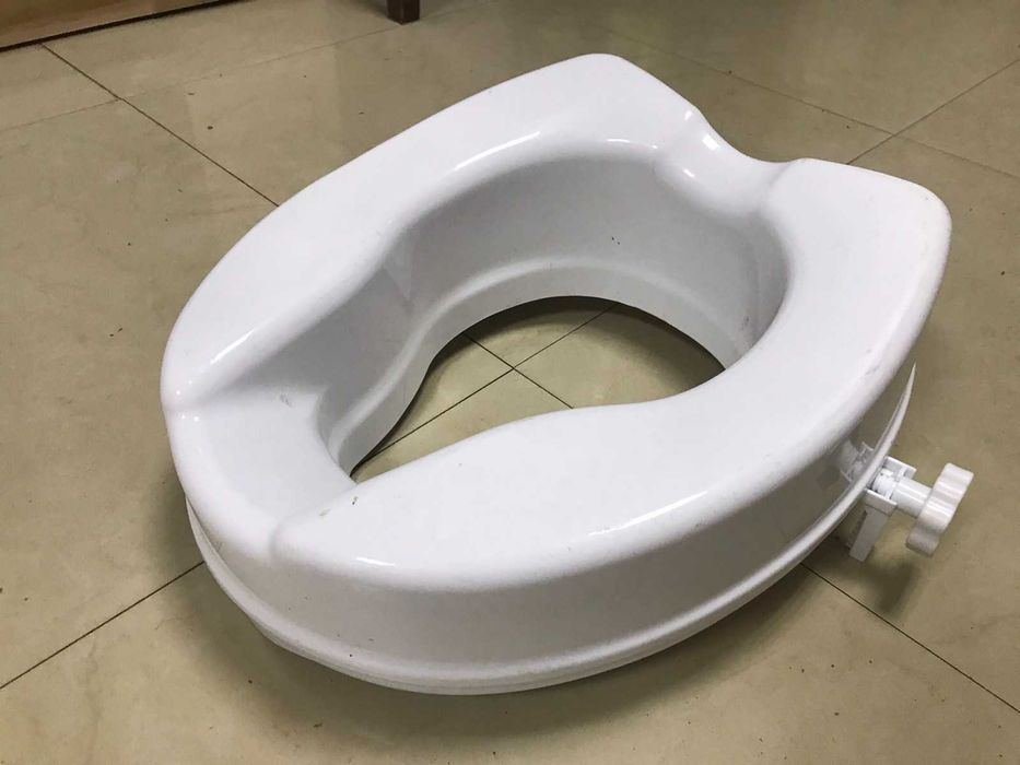 Сидіння-насадка на унітаз