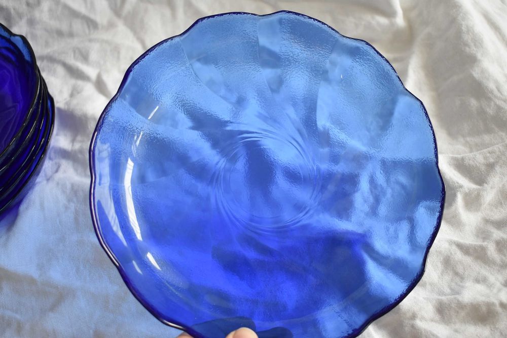 Talerze obiadowe głębokie Arcoroc France cobalt blue