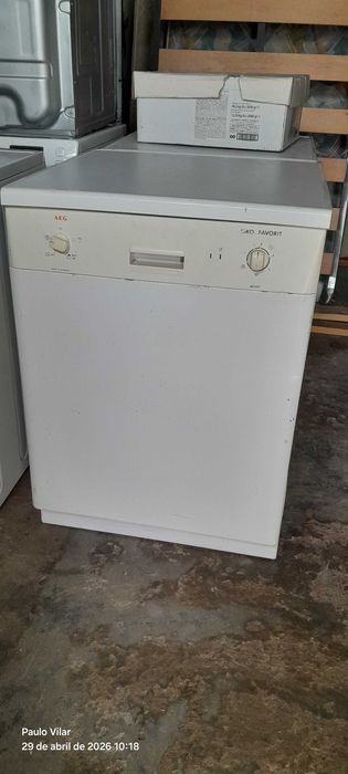 Máquina de lavar loiça AEG