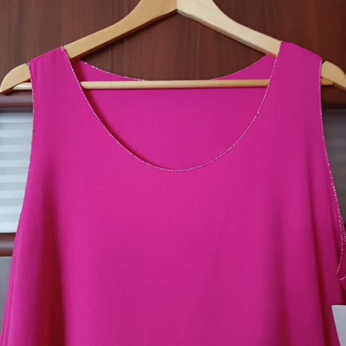 Bluzka na ramiaczkach ze srebrną nitką, nowa