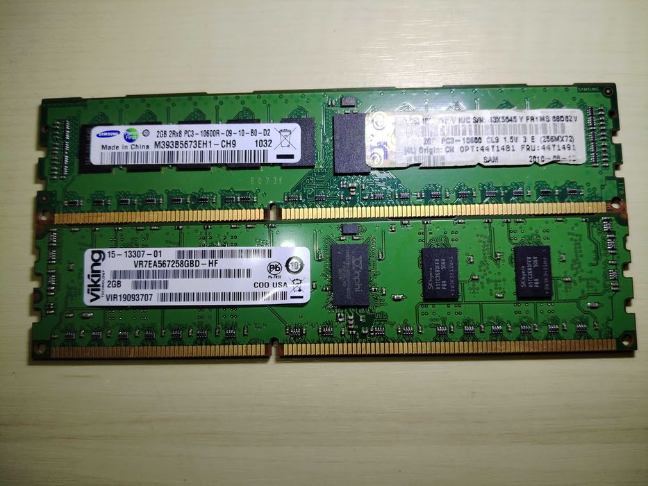 Серверная оперативная память 2GB 4GB DDR3 PC3 10600R Серверна пам'ять
