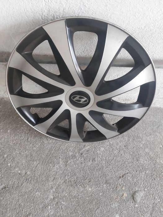 Opony zimowe z felgami 215 70 16 Hyundai