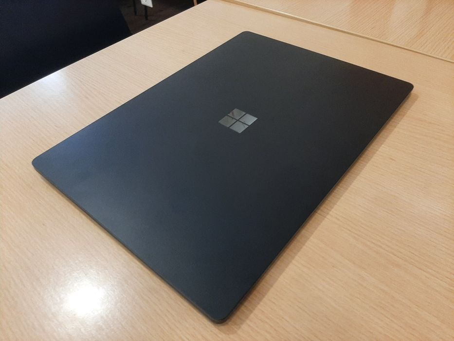 Surface Laptop 5 13" - i7