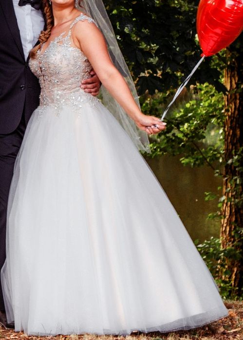 Suknia ślubna 40-42 rozmiar - Vanessa 1903. Polecam !