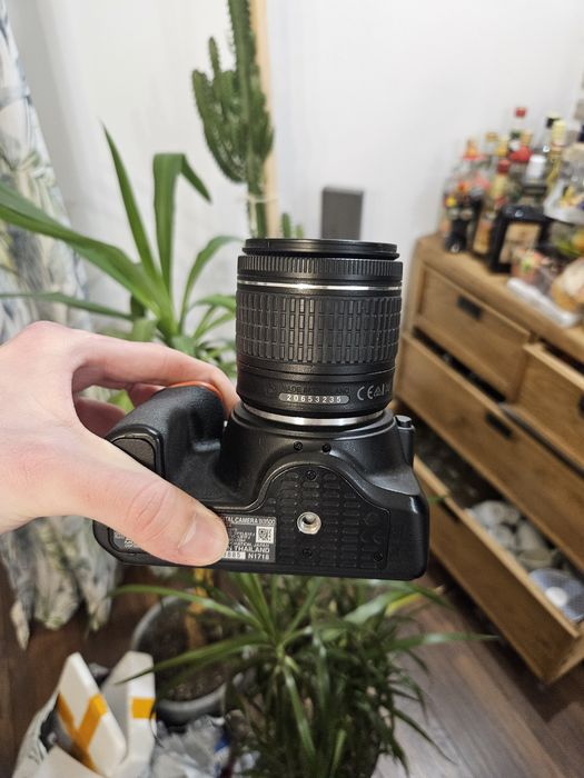 Nikon D3500 + AF-P 18–55 VR – niski przebieg tylko 5476
