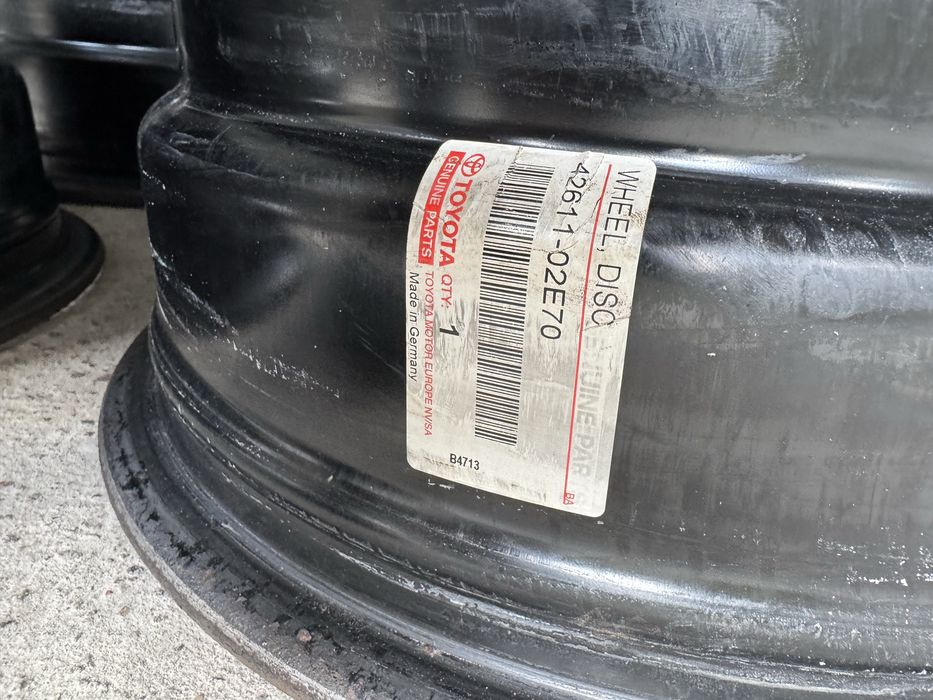 Felgi oryginalne Toyota r16 et45