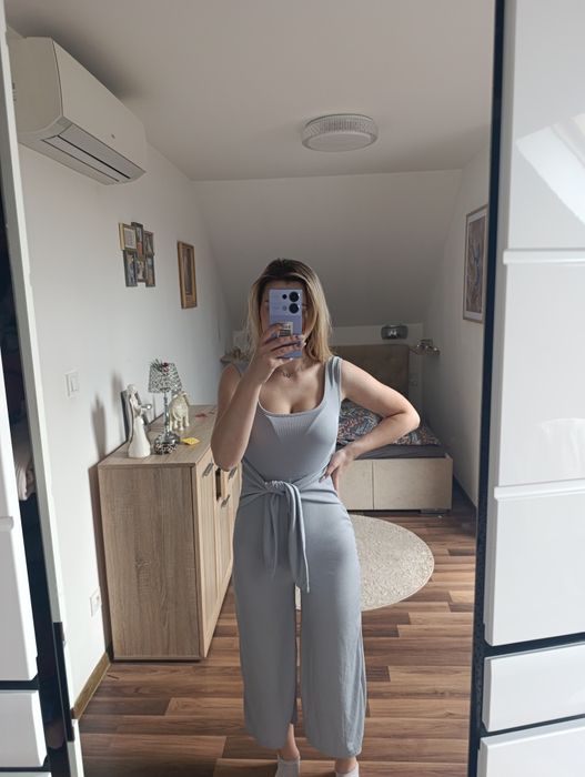 Kombinezon poszerzany wiązany sexy dekolt s elegancki kontaktowy