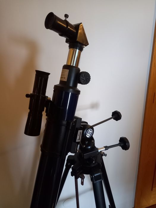 Telescópio com livro e acessórios