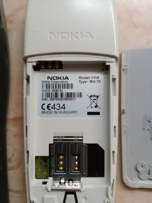 Nokias 3210 e 1110