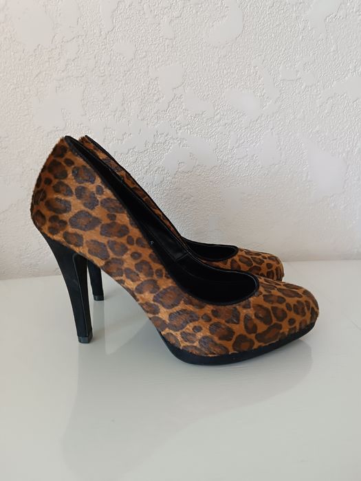 Marks Spencer стильні жіночі туфлі