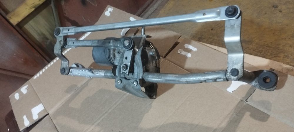 Трапеція двірників для вольксваген туран2005