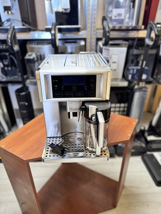 Кавомашина Delonghi esam 3200 2600 magnifica s