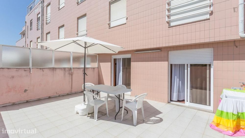 Apartamento com 2 quartos - localizado em Madalena Porto