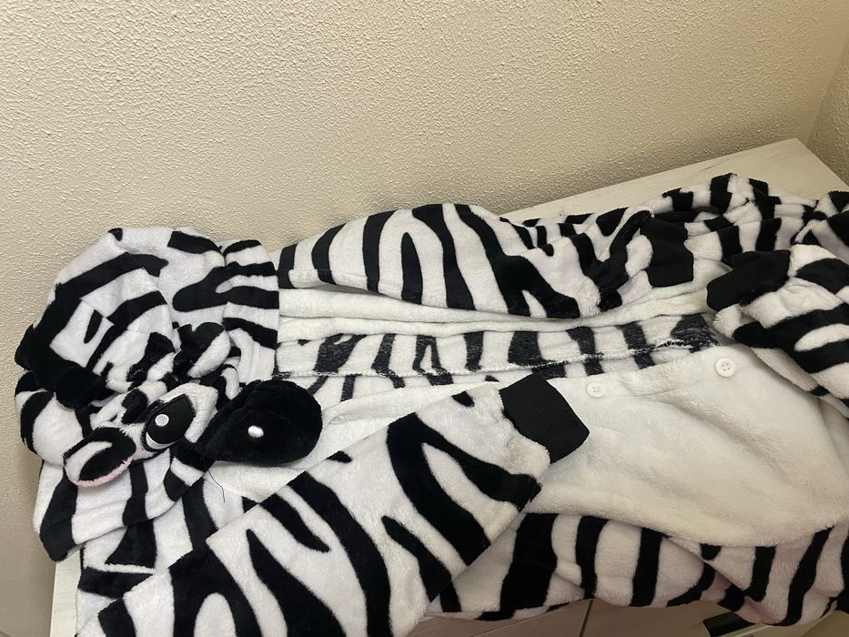 Кигуруми зебра плюшевая
