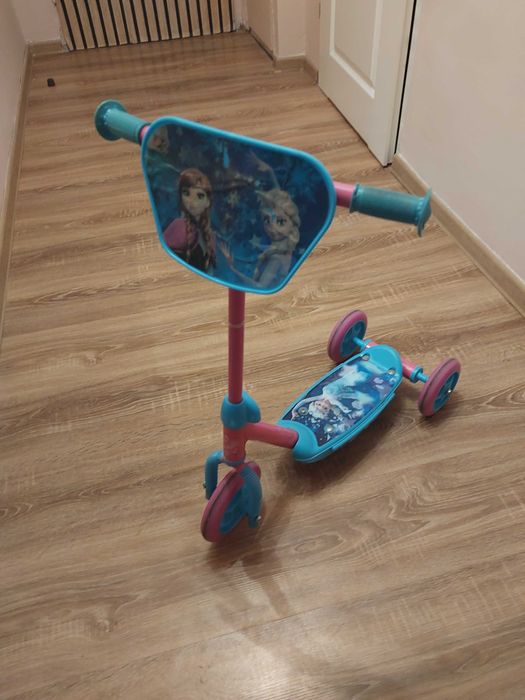 Hulajnowa 3 kołowa Kraina lodu