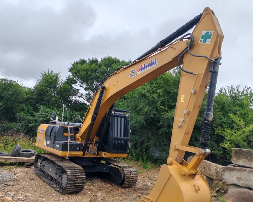 Экскаватор для сноса зданий, аренда спецтехники, гусеничный экскаватор