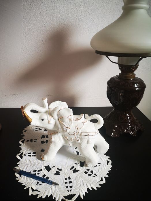 Porcelanowy slon