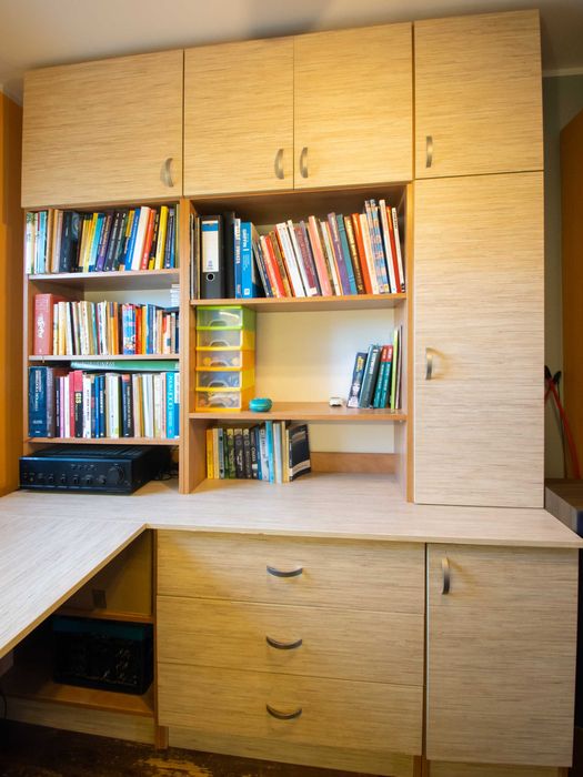 Meble do pokoju młodzieżowego