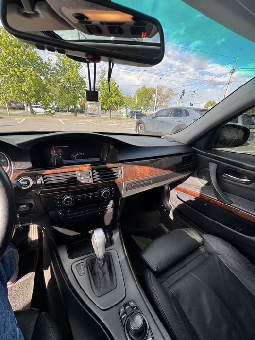Bmw e90 2010 рест