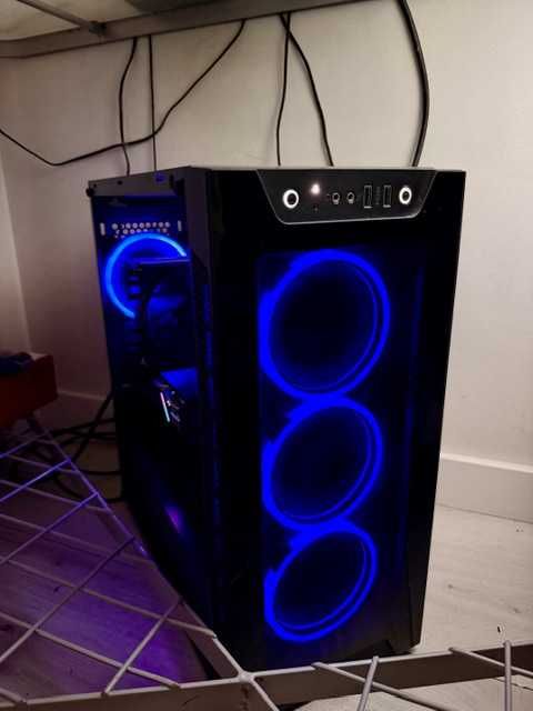Komputer dla gracza Ryzen 5, RTX 2060 SUPER, DDR432Gb, SSD, monitor32"