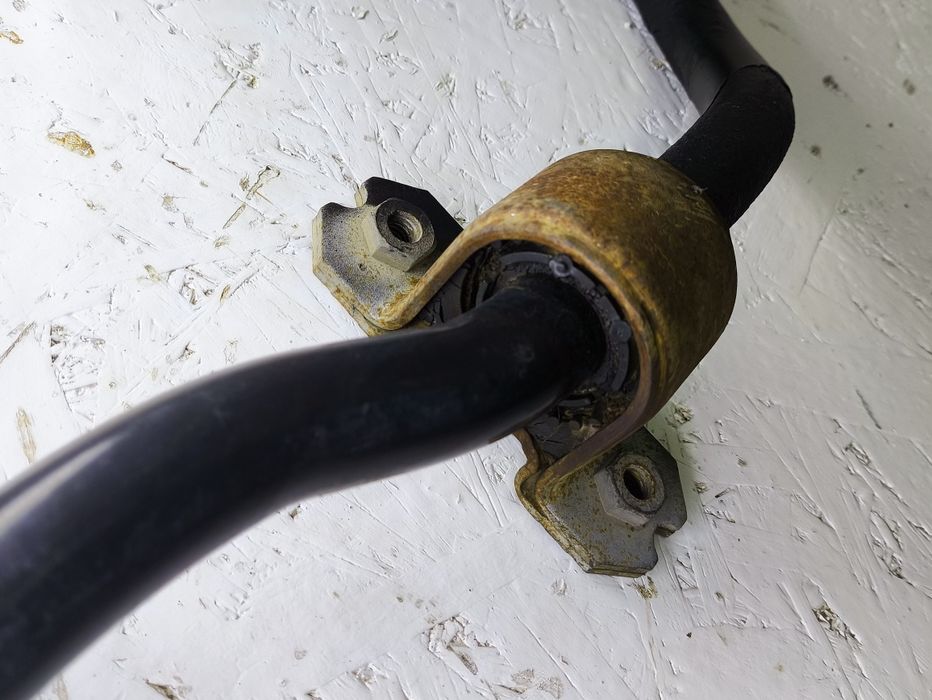 передній стабілізатор передний стабилизатор volkswagen Caddy