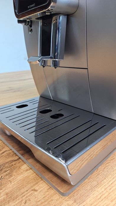 Кавомашина Delonghi Dinamica plus