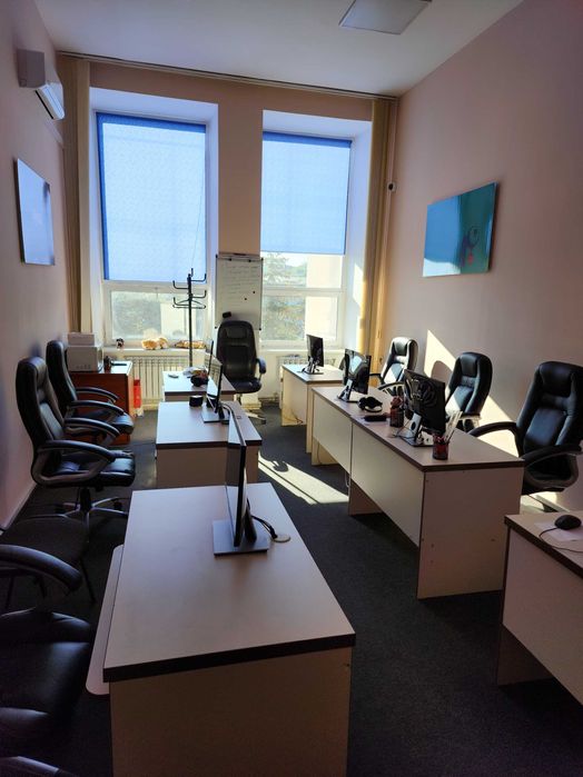 Оренда робочого місця (місць) в центрі,  Майдан Незалежності