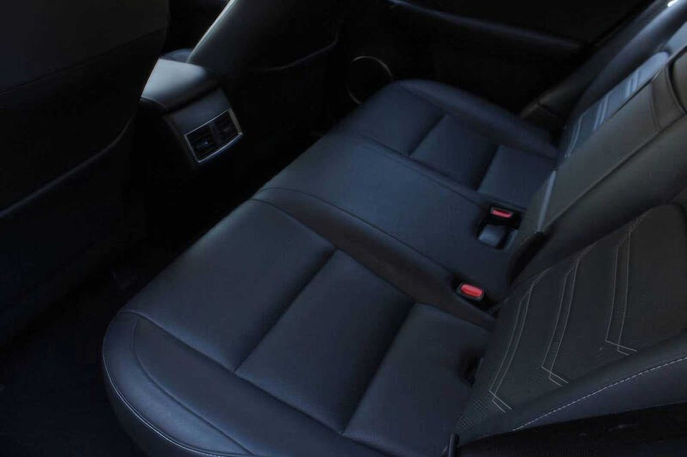 Lexus NX 300h      2019