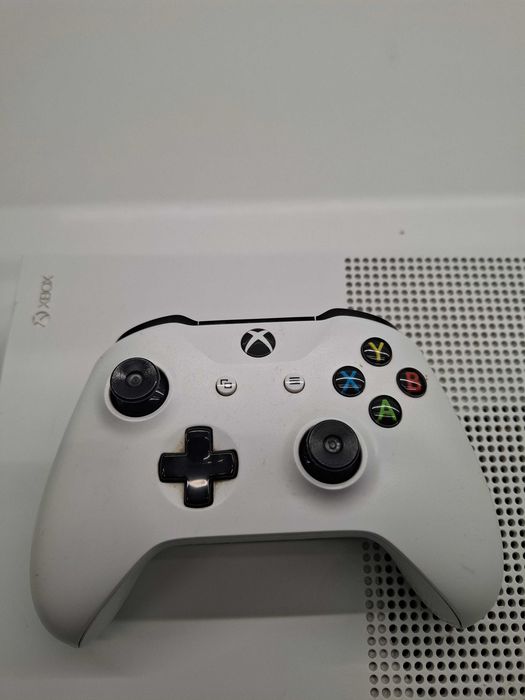 Sprzedam konsole xbox one