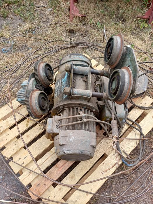 Кран-балка,тельфер болгарський.