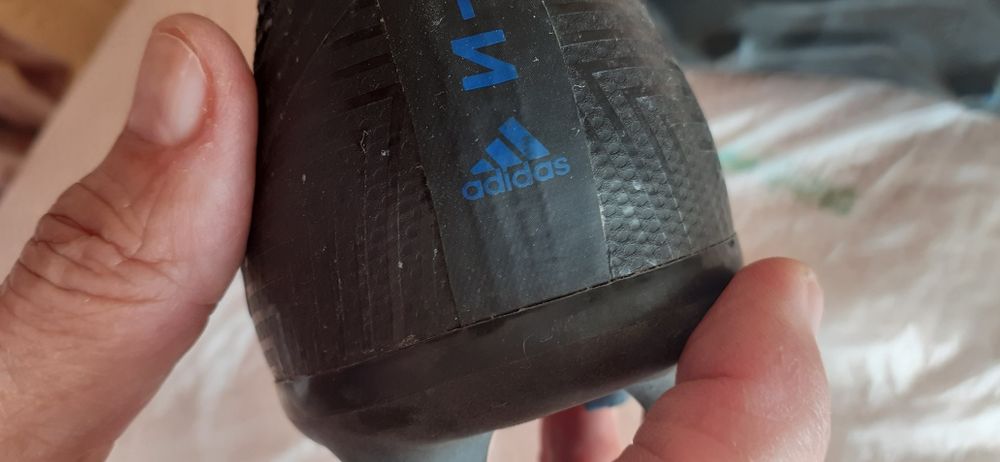 Chuteiras ADIDAS-NOVAS
