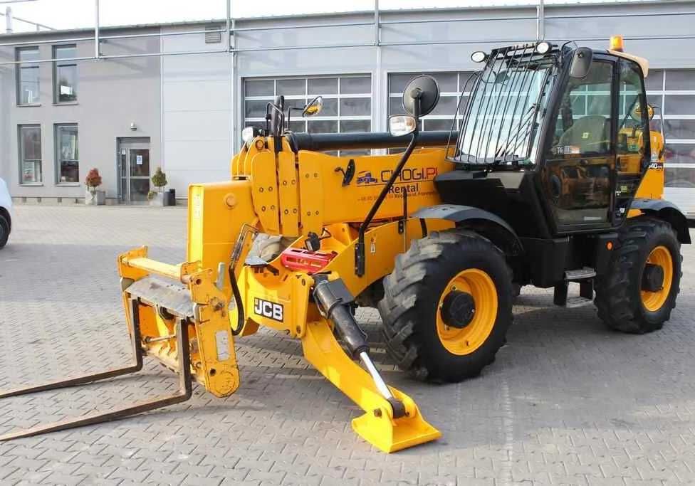 Do wynajęcia Walec Caterpillar CC34B
