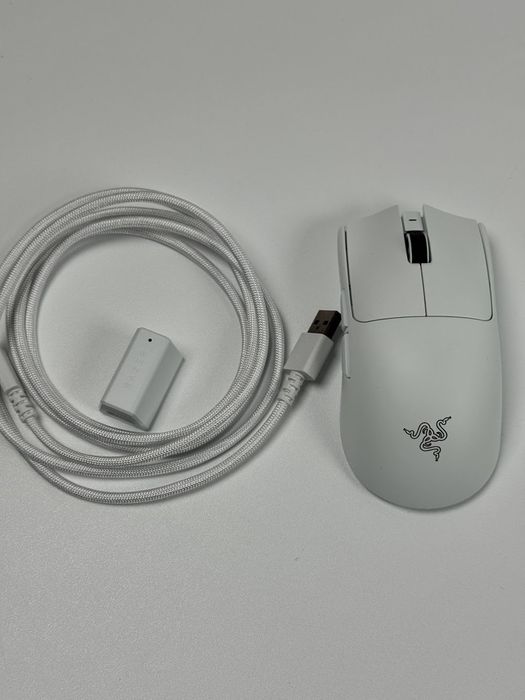Бездротова ігрова миша Razer Viper V3 Pro White (‎RZ01-05120200-R3G1)