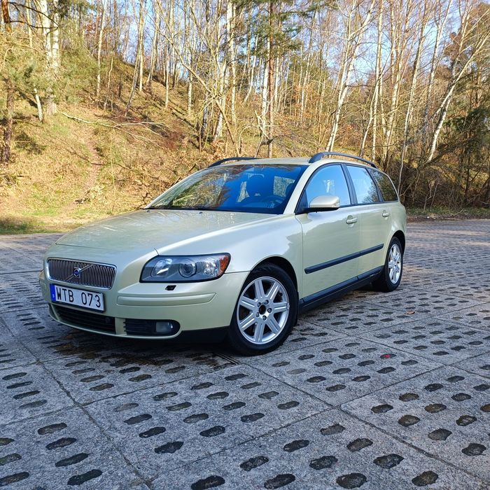 Volvo V50