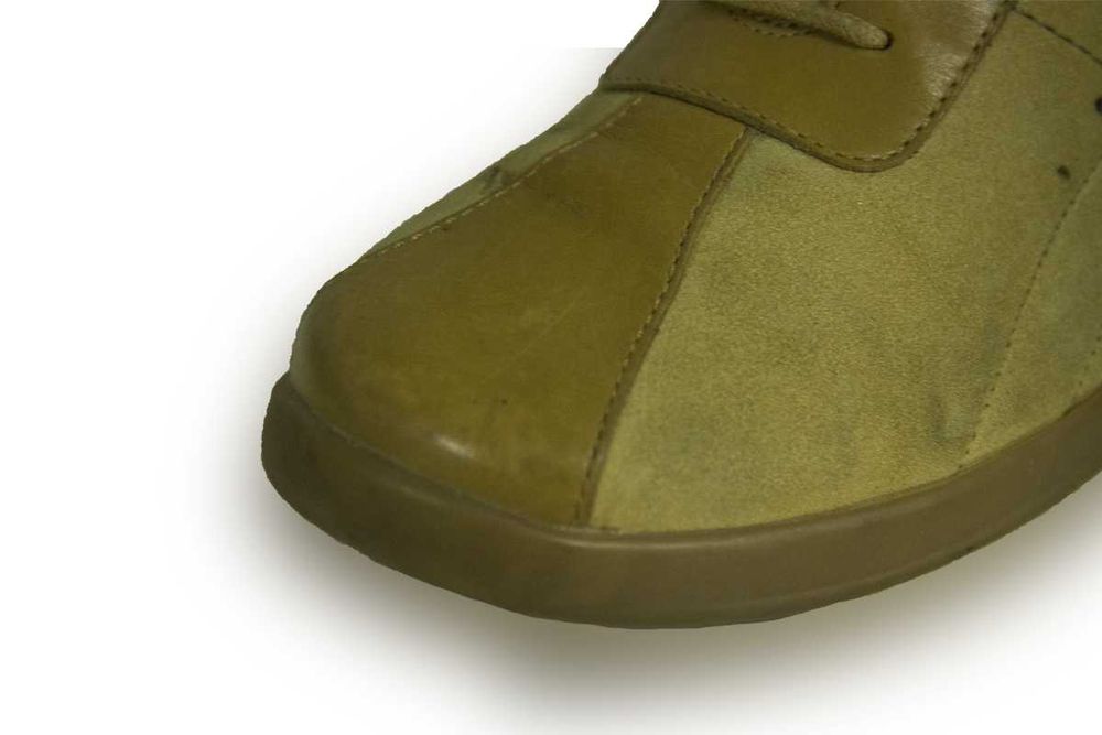 Женские кожаные туфли от clarks