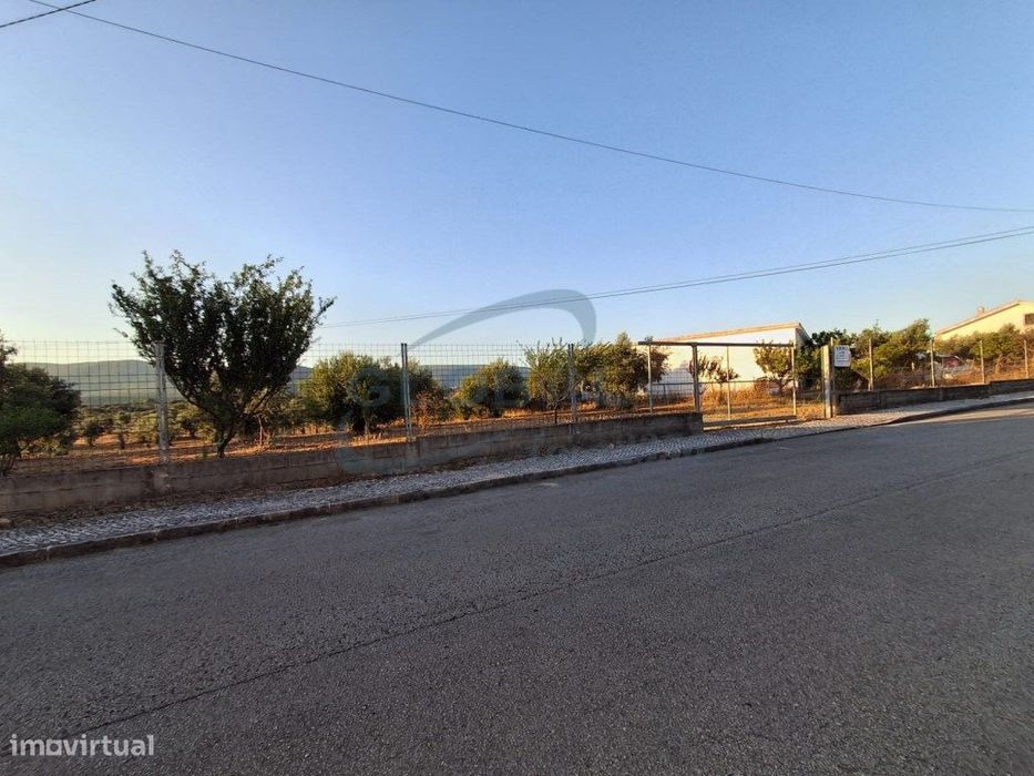 Terreno Exclusivo com Vista Serra | 4.040 m² | 1.850 m² Urbanos | C...