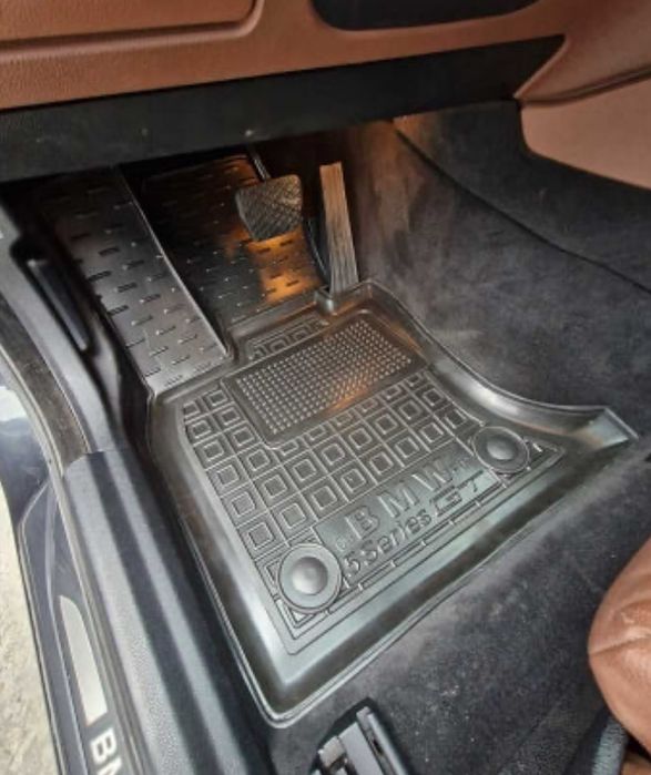 Коврики з ВИСОКИМИ БОРТИКАМИ в салон та багажник Є на всі марки Гумові