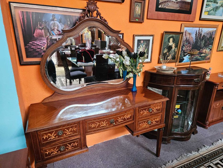 Toucador antigo estilo D. Maria - Muito bom estado geral