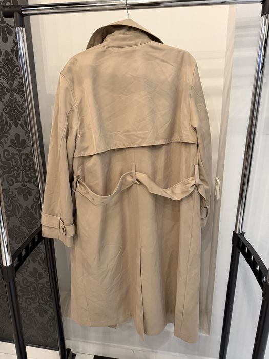 Новий жіночий тренч H&M