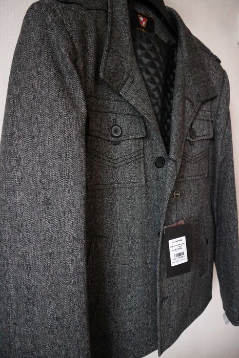 Пальто. Чоловіче. Розмір - L