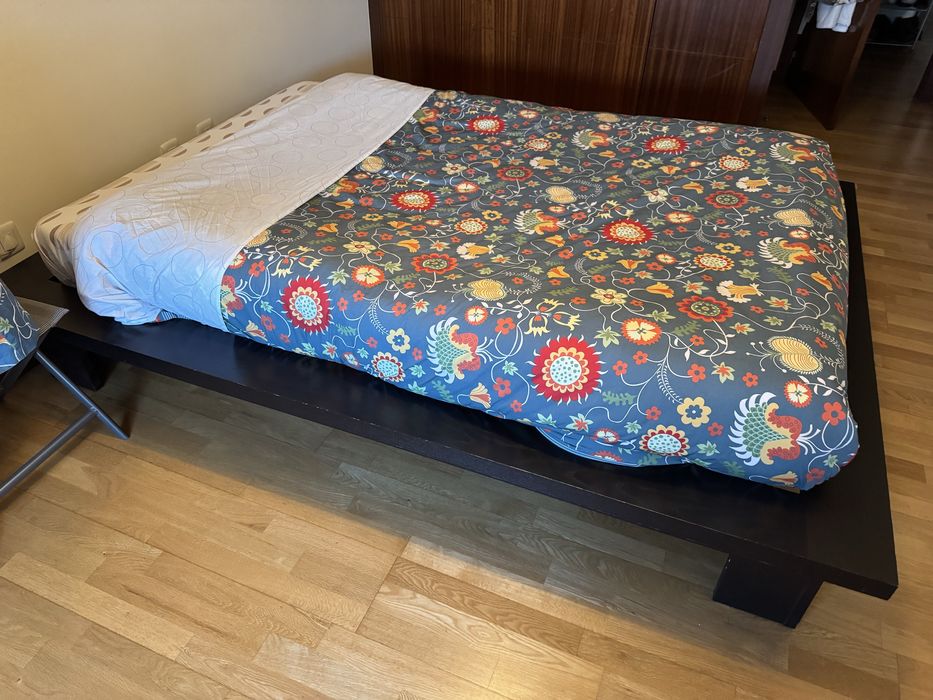 Vendo cama e colchão casal