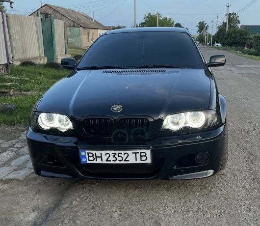 BMW 320 2.2 бенз Автомат