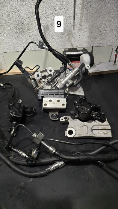 Suzuki gsx-s gsx-r 125