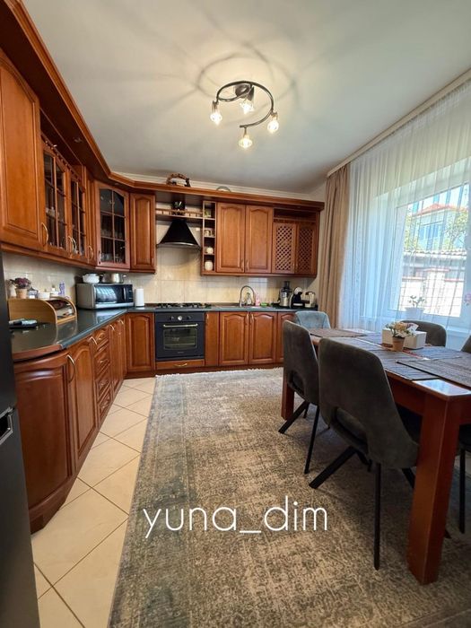 Продаж частини будинку |центр| м. Дубно|Рівненська обл