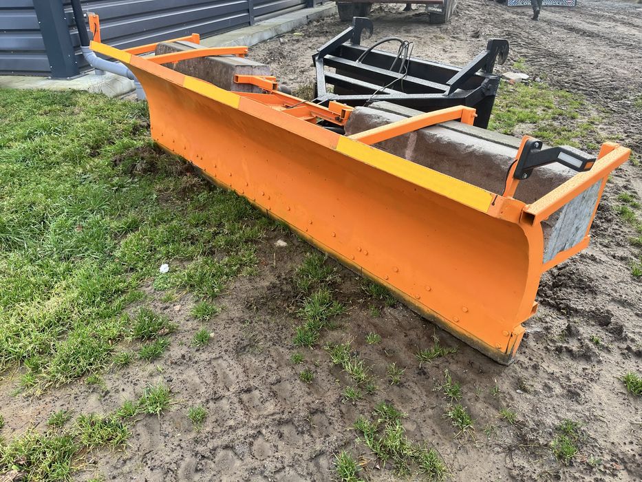 Pług do śniegu łamany swiatła led JCB 4cx