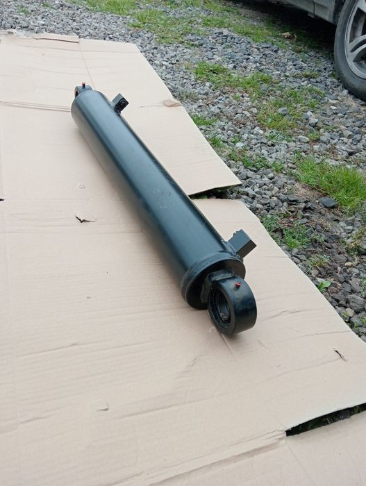 Siłownik podnoszenia głównego ramienia Palms 695