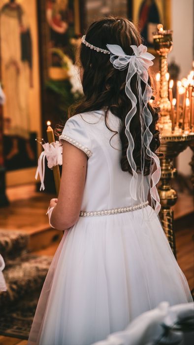 Sukienka do komunii z dodatkami 146/152