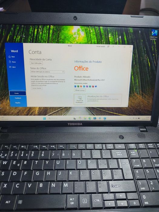 Toshiba Satellite Pro C850 – Performance e Fiabilidade (Pronto a Trabalhar!)