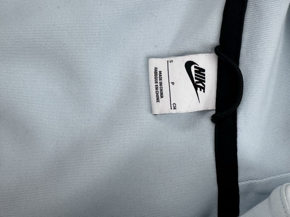 Продам  Nike tech fleece